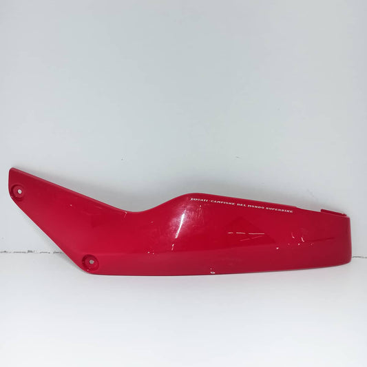 Flanc de selle gauche Ducati 600 SS carbu